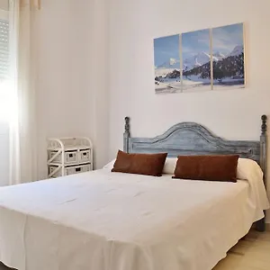 https://los-naranjos-de-marbella-apartamentos-serinamar.1costadelsol.com